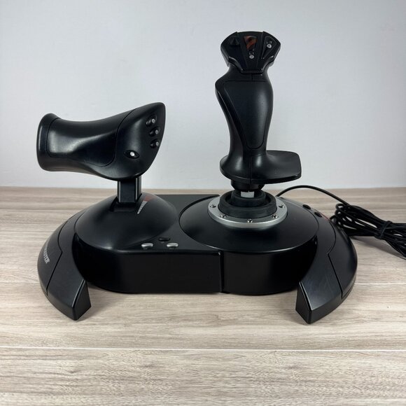Thrustmaster T-Flight HOTAS X V2 Joystick Throttle Controller for PC & PS3 - Picture 1 of 14